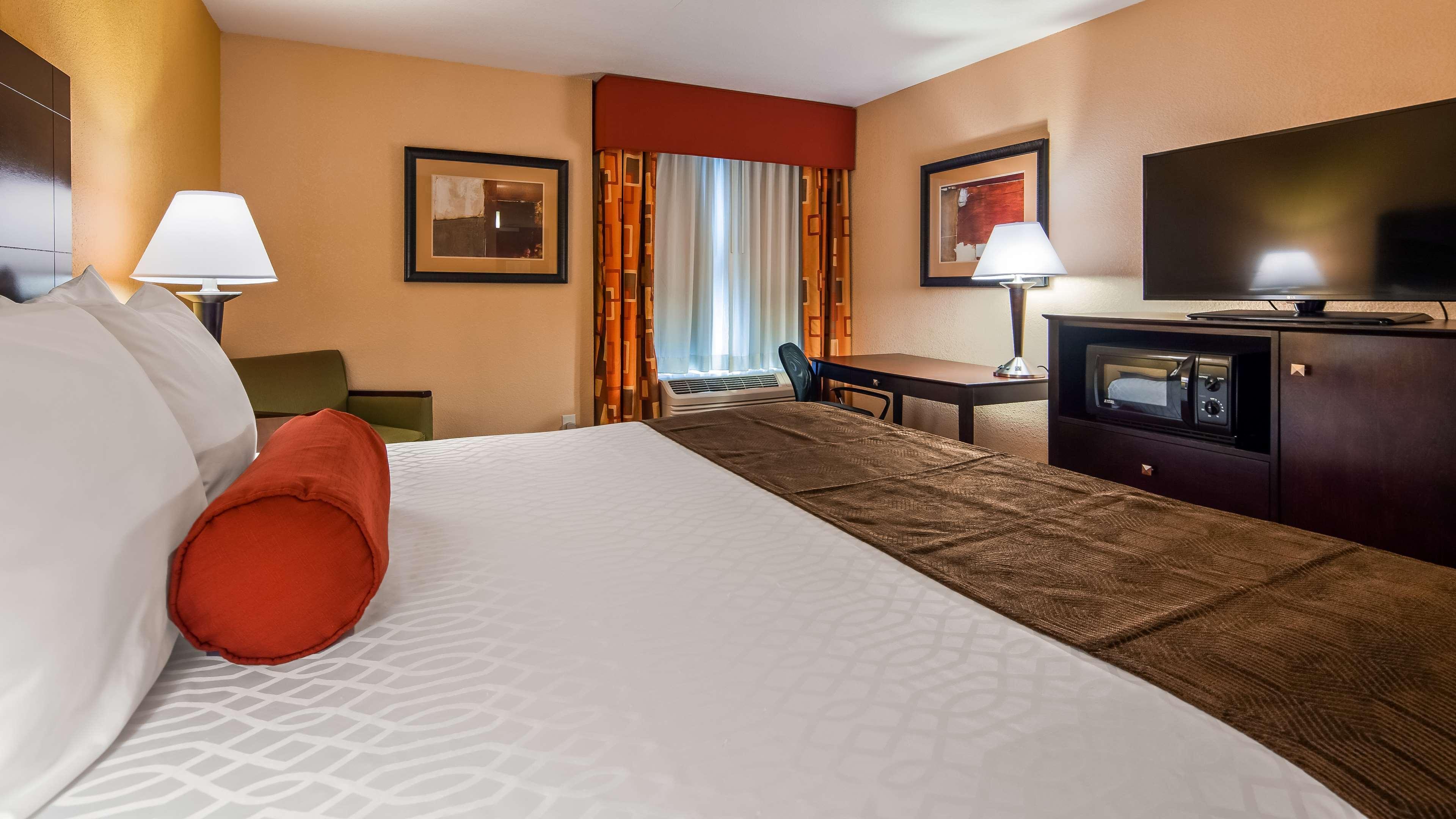 Best Western Plus Parkway