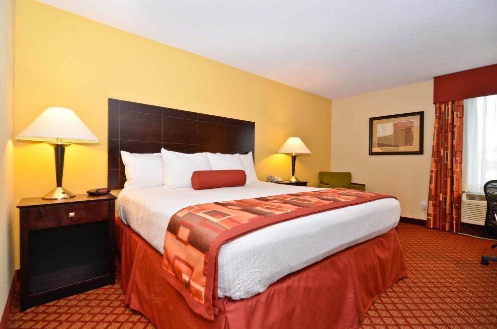 Hotel Best Western Plus Parkway 3*