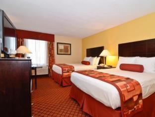 Western Parkway Hotel 3*