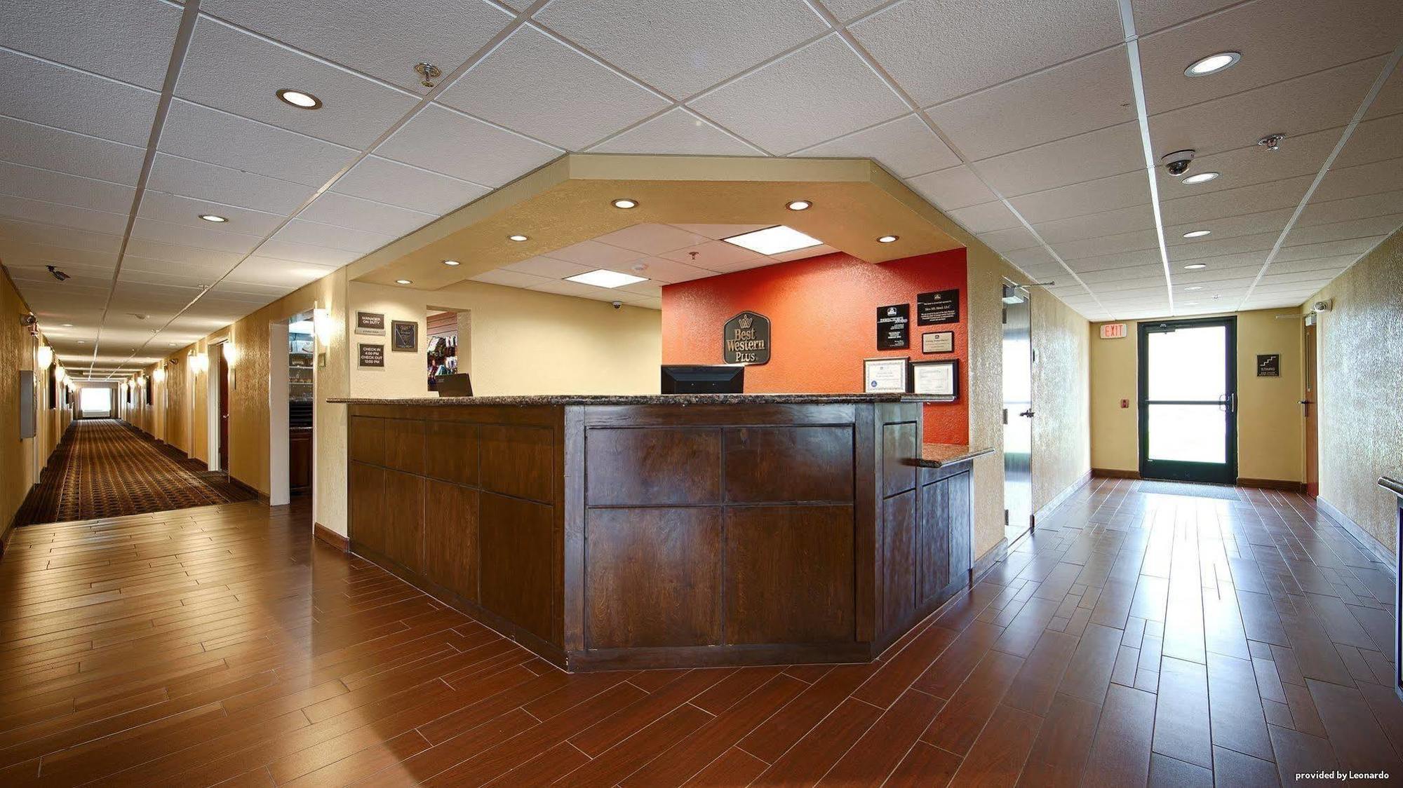 Western Parkway Hotel 3*
