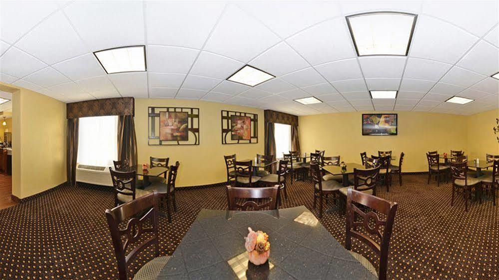 Western Parkway Hotel 3*