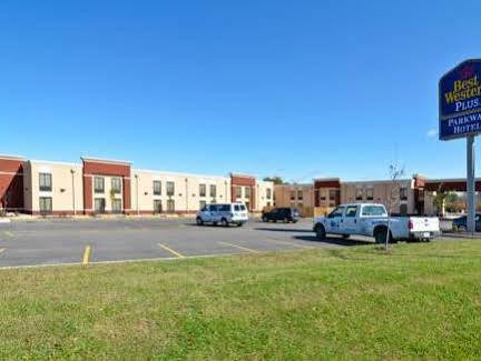 Western Parkway 3* Alton